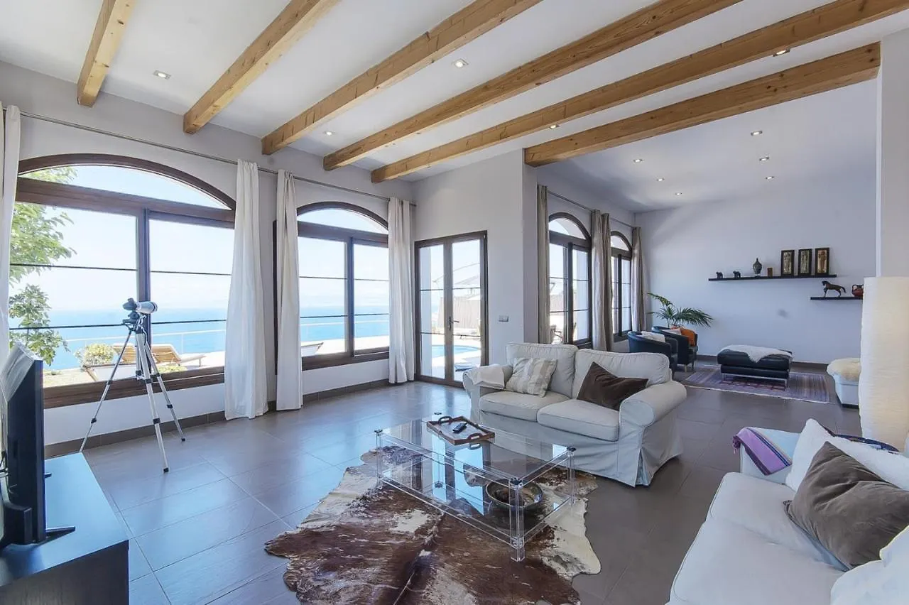 YupiHome Villa Voramar Sa Torre